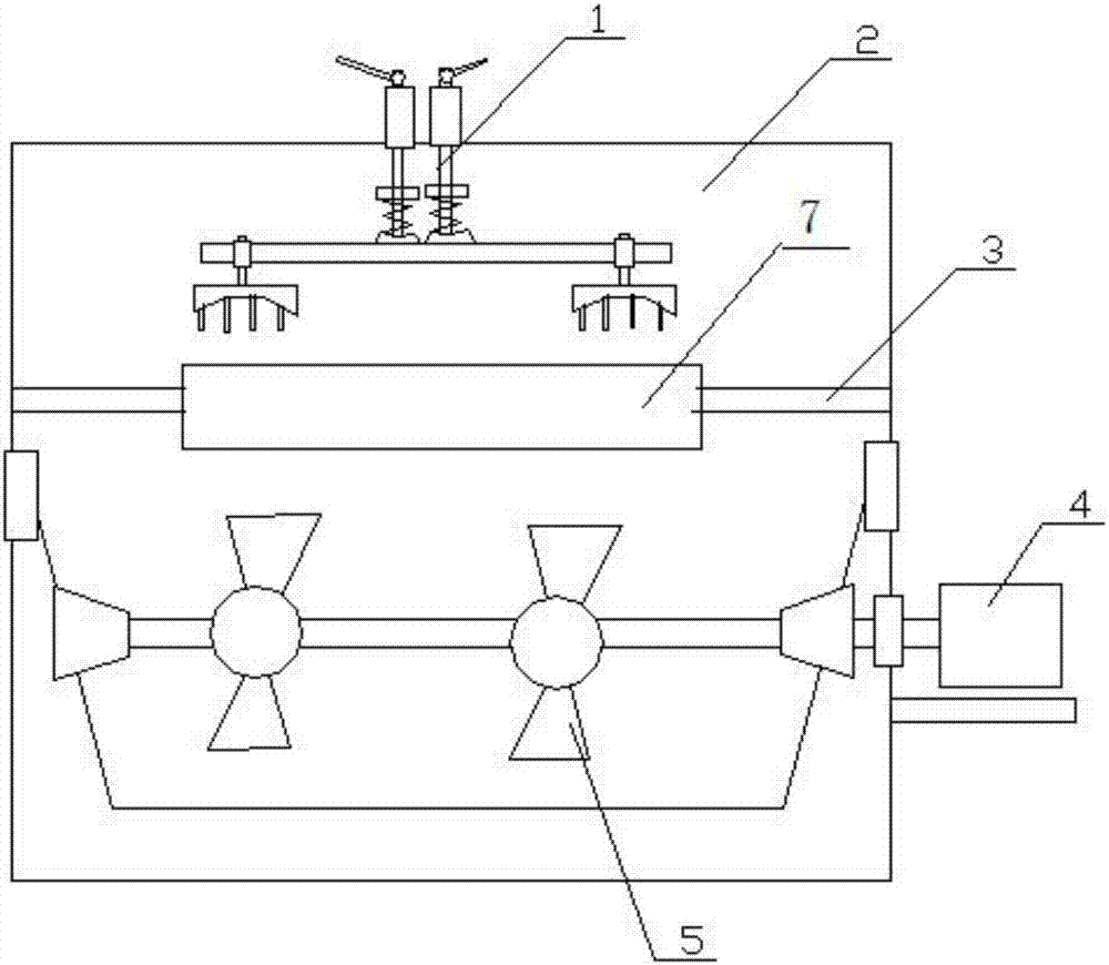 Combing machine with automatic feeding function