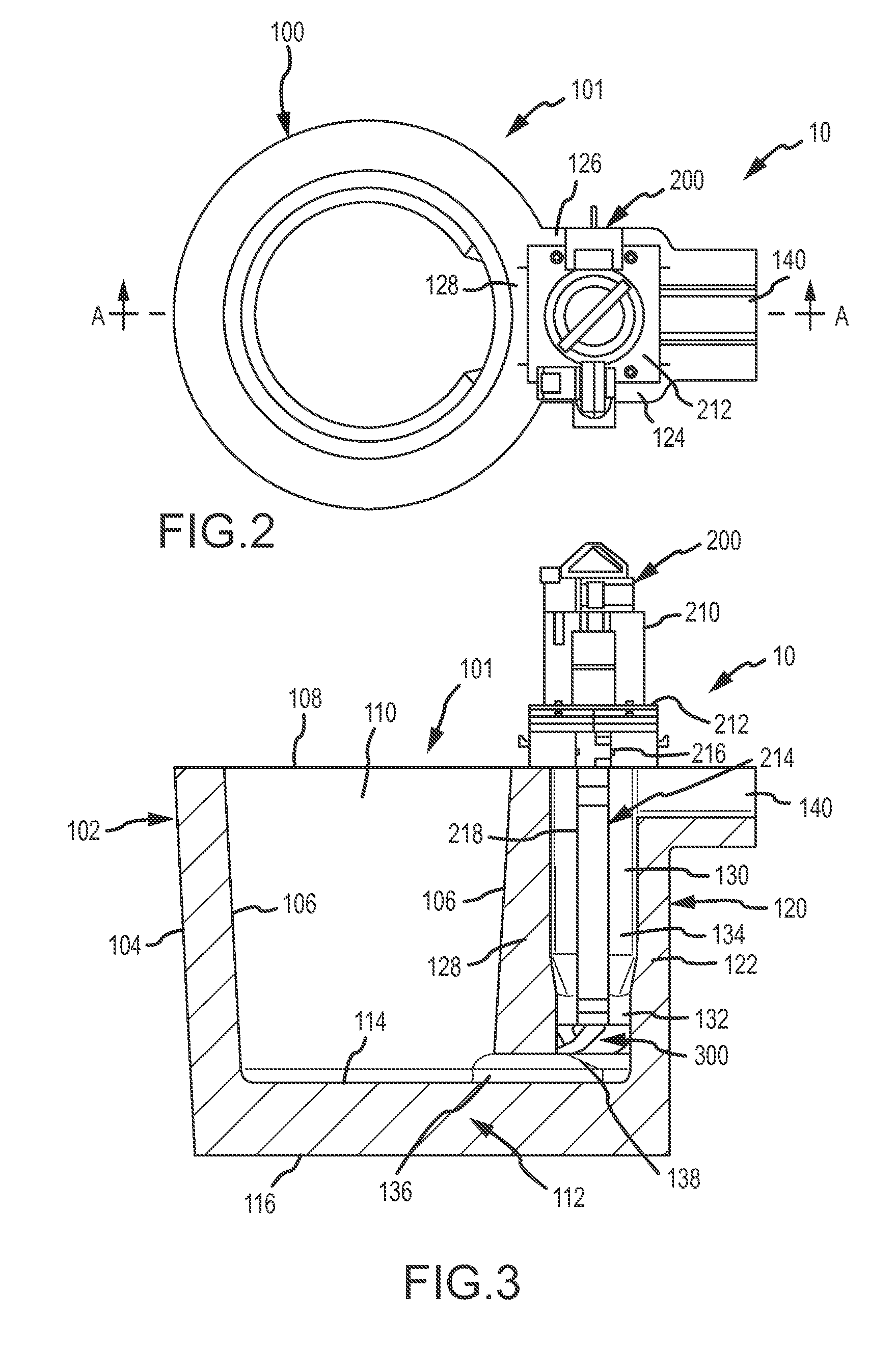 Ladle with transfer conduit