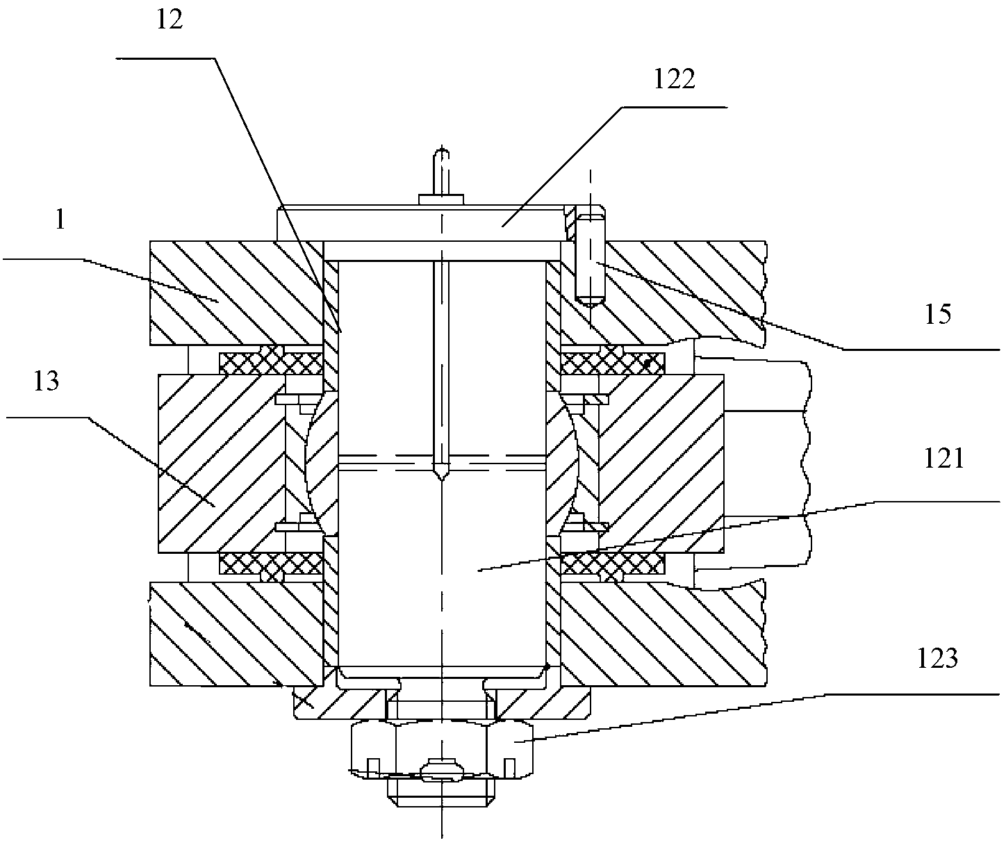 Traction pin for locomotive traction device