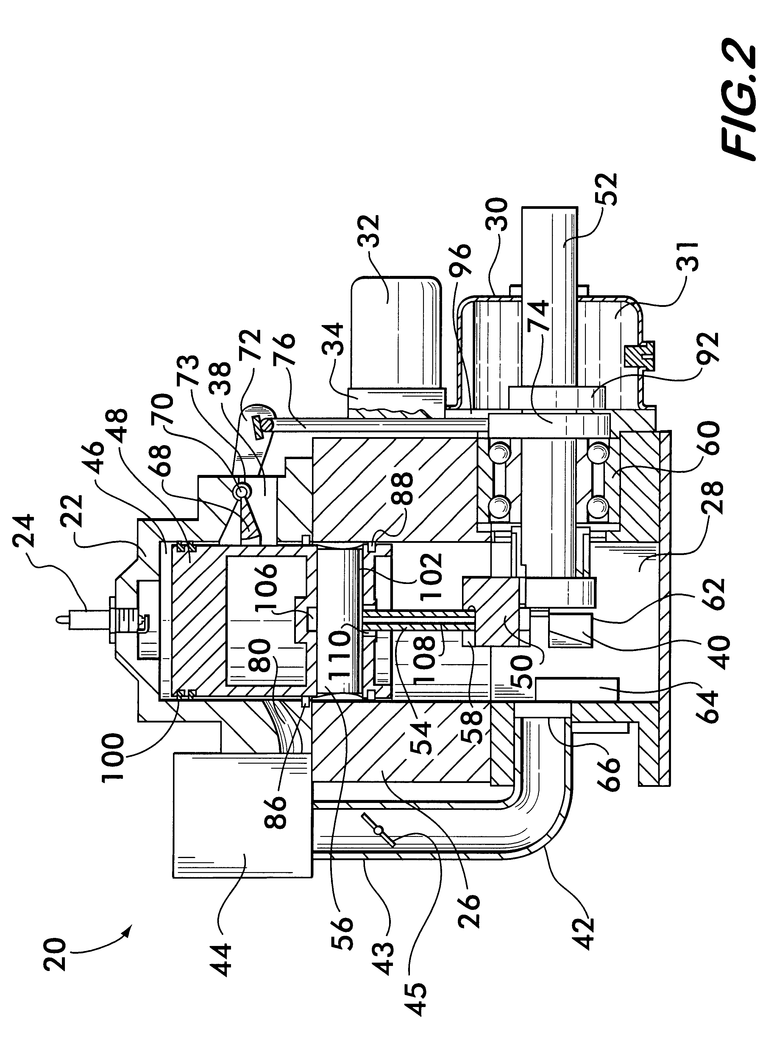 Engine with dry sump lubrication, separated scavenging and charging air flows and variable exhaust port timing