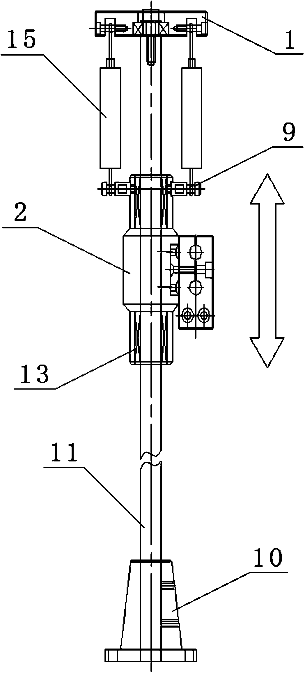 Vertically-assembled balance arm mechanism and adjustment method thereof