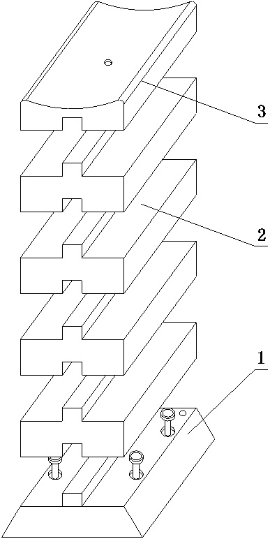 Splicing type anti-collision device for road and its protection method