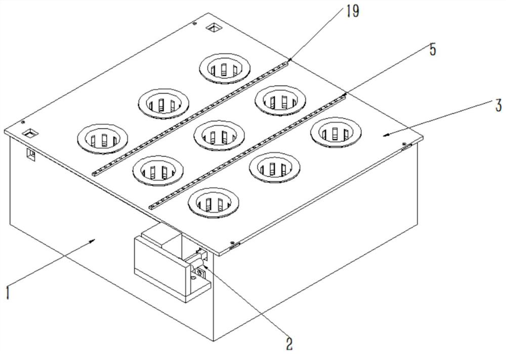 Hydroponic device for uniformly supplementing light under lettuce leaves