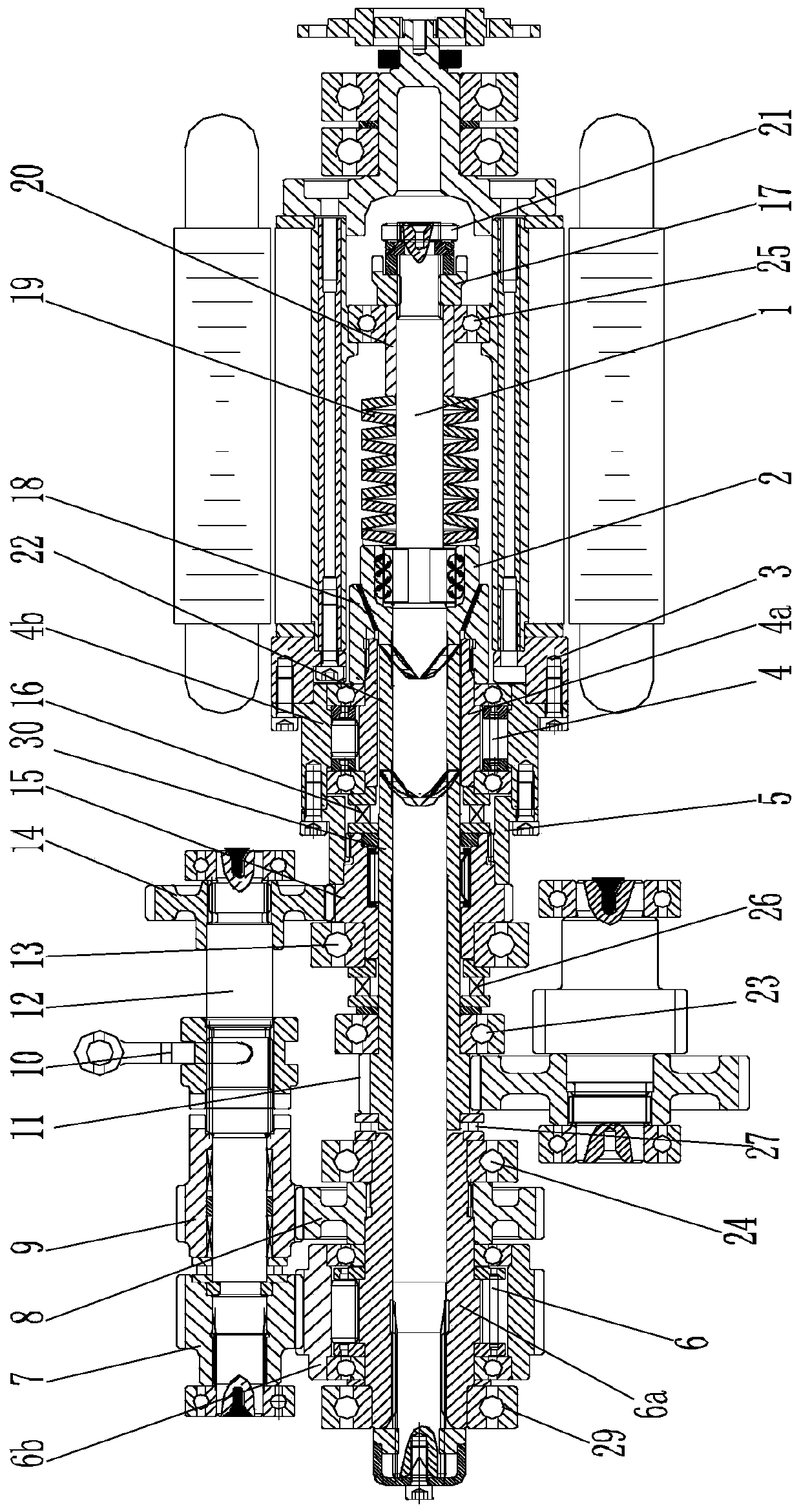 Self-adaptive automatic transmission for dual-overrunning-clutch shaft sleeve output