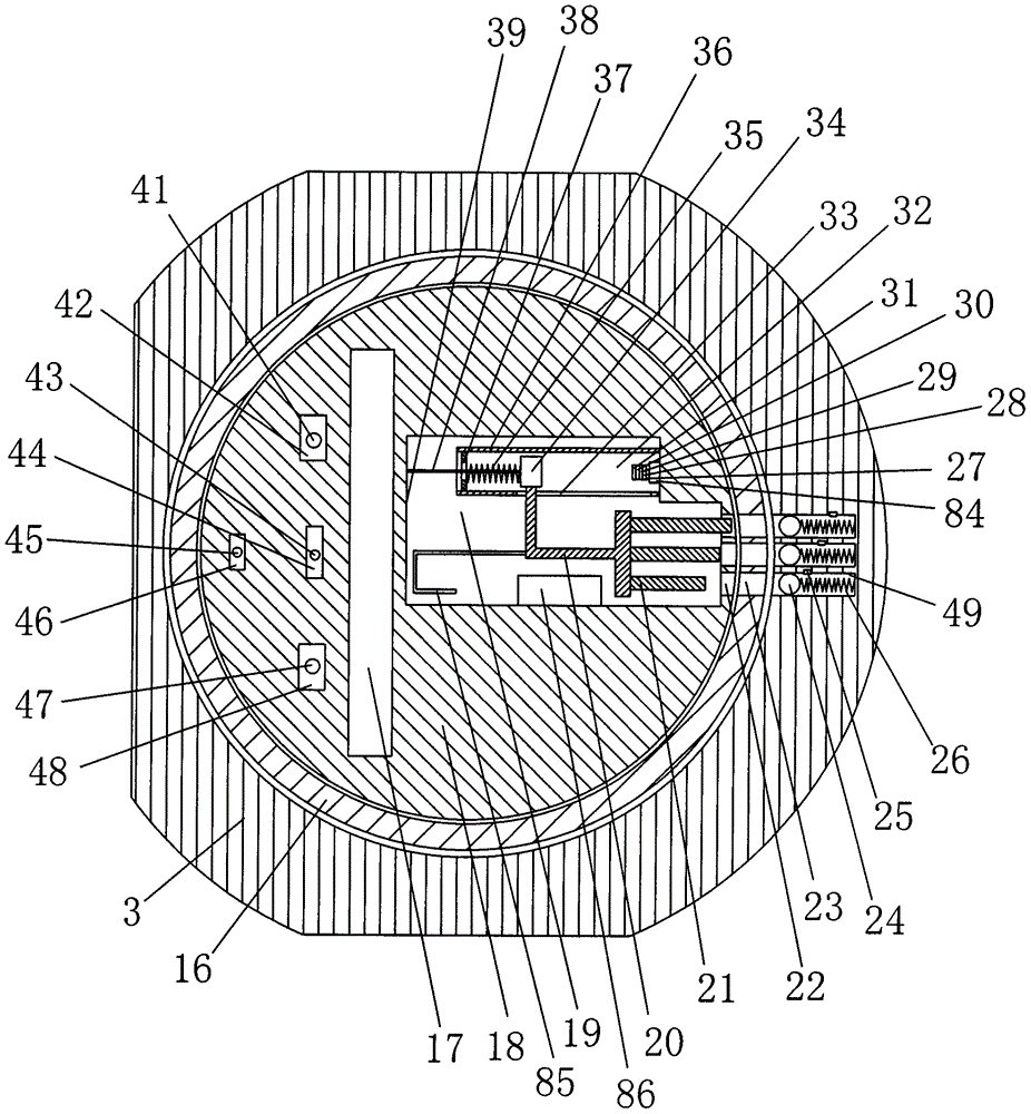 Ice ball lock system capable of achieving active locking