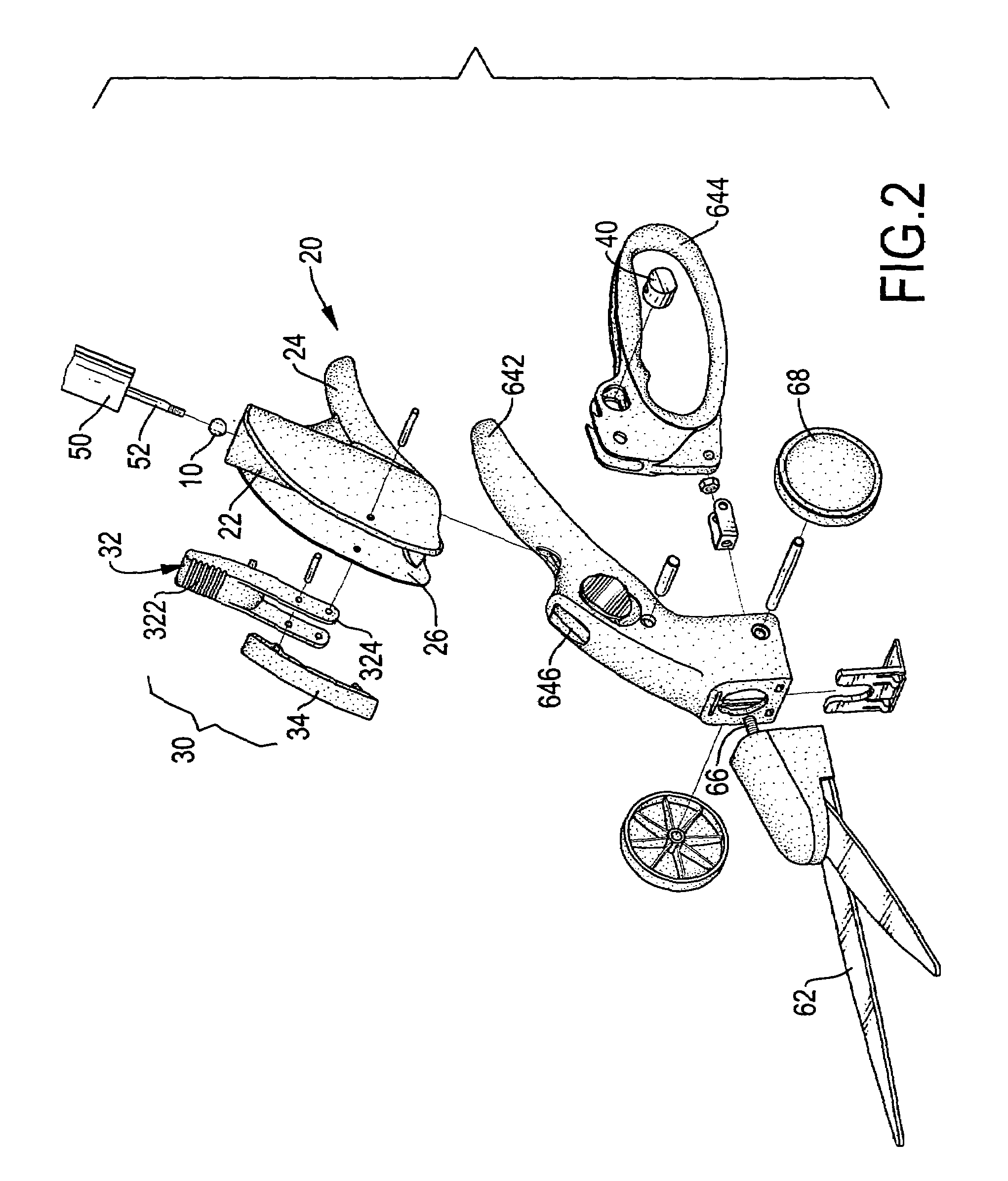 Long-handled grass shears with a detachable connecting device