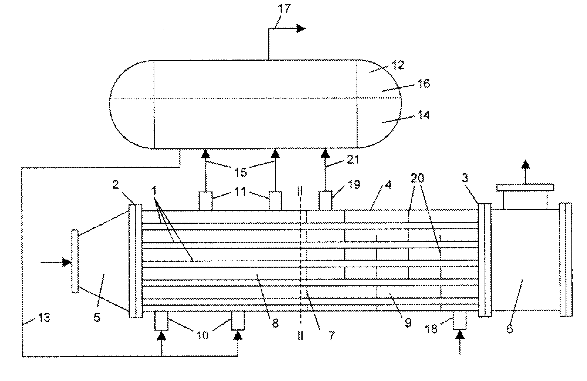 Heat exchanger for cooling reaction gas