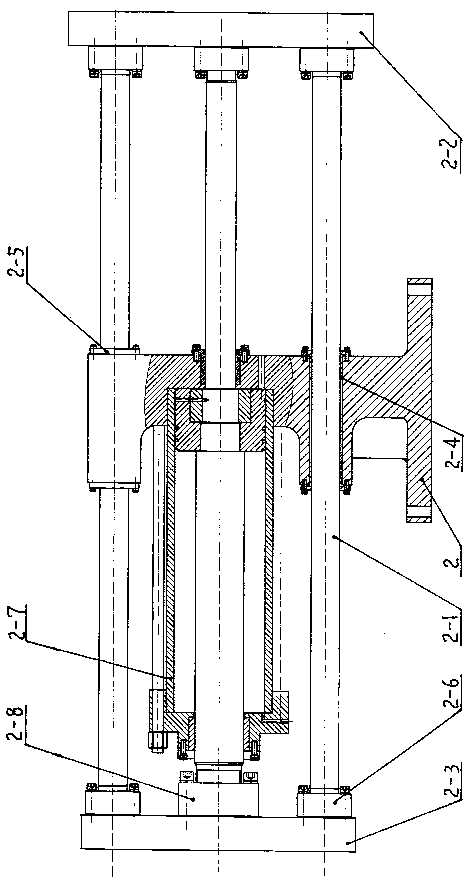 Hierarchical opening and closing mode low pressure casting machine