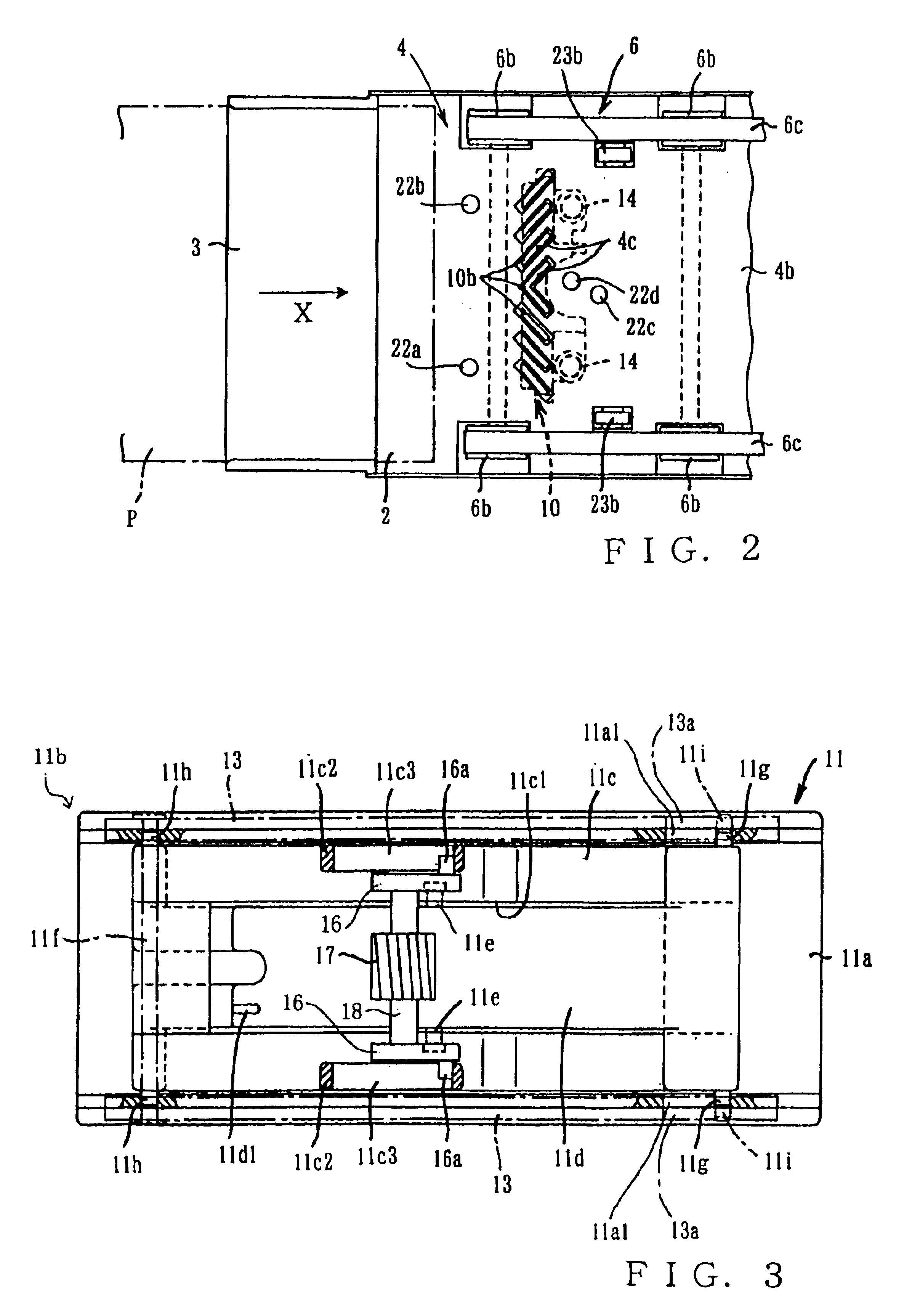 Sheet handling apparatus and method for opening/closing sheet transport path in the handling apparatus