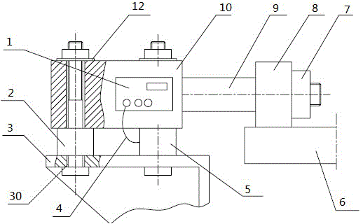 Pressing device of dynamic biomass granulator