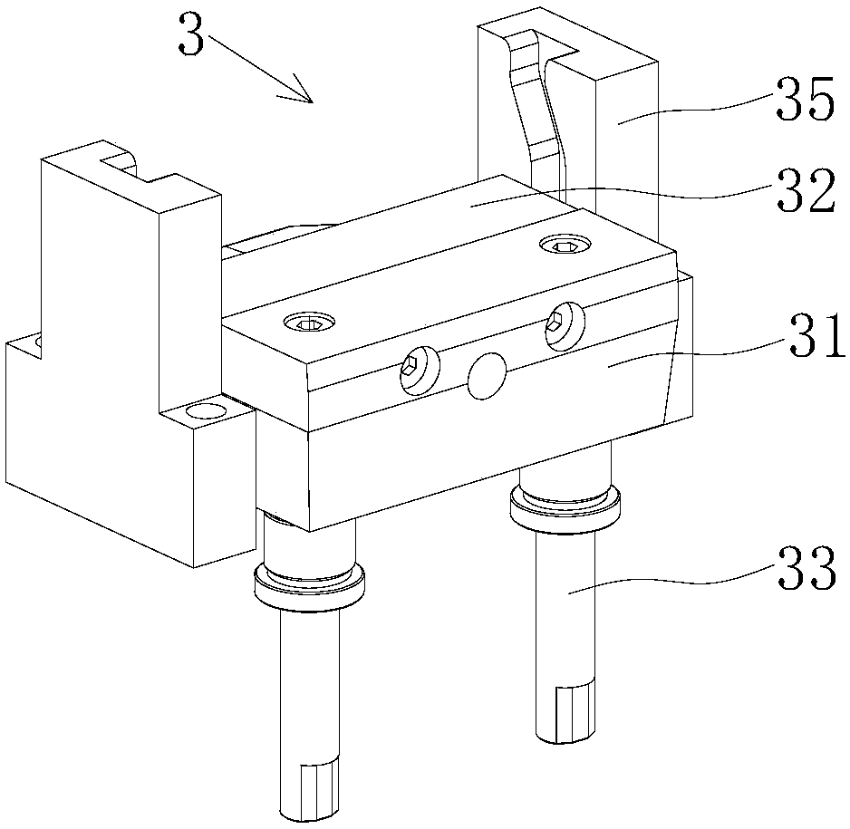 Demolding device, injection mold and injection molding workpiece demolding method