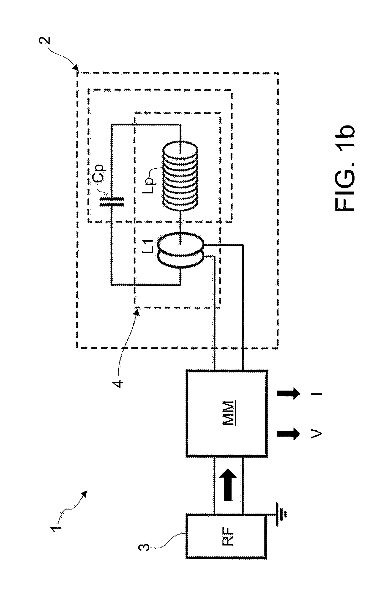 Device intrinsically designed to resonate, suitable for RF power transfer as well as group including such device and usable for the production of plasma
