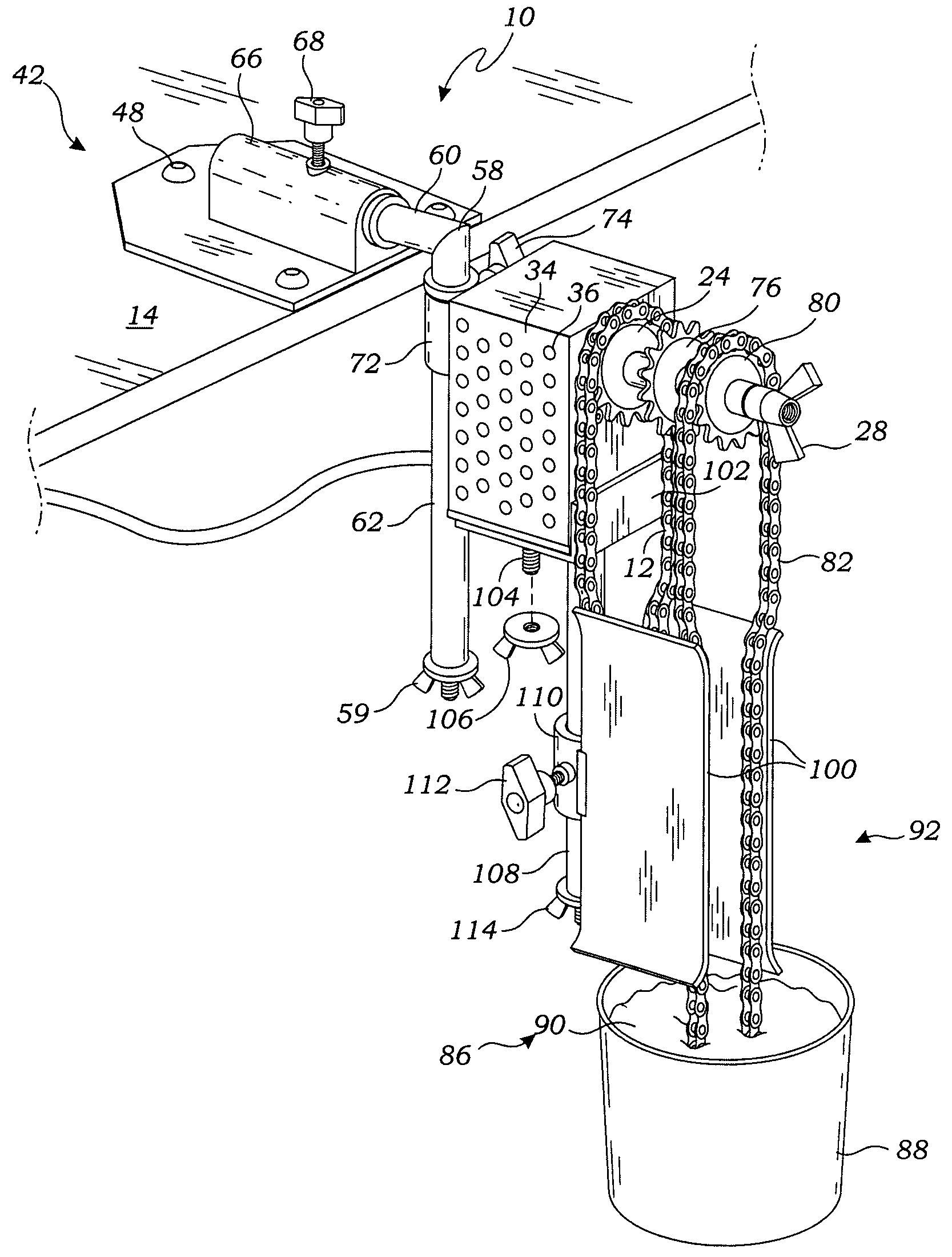 Drive chain cleaning device
