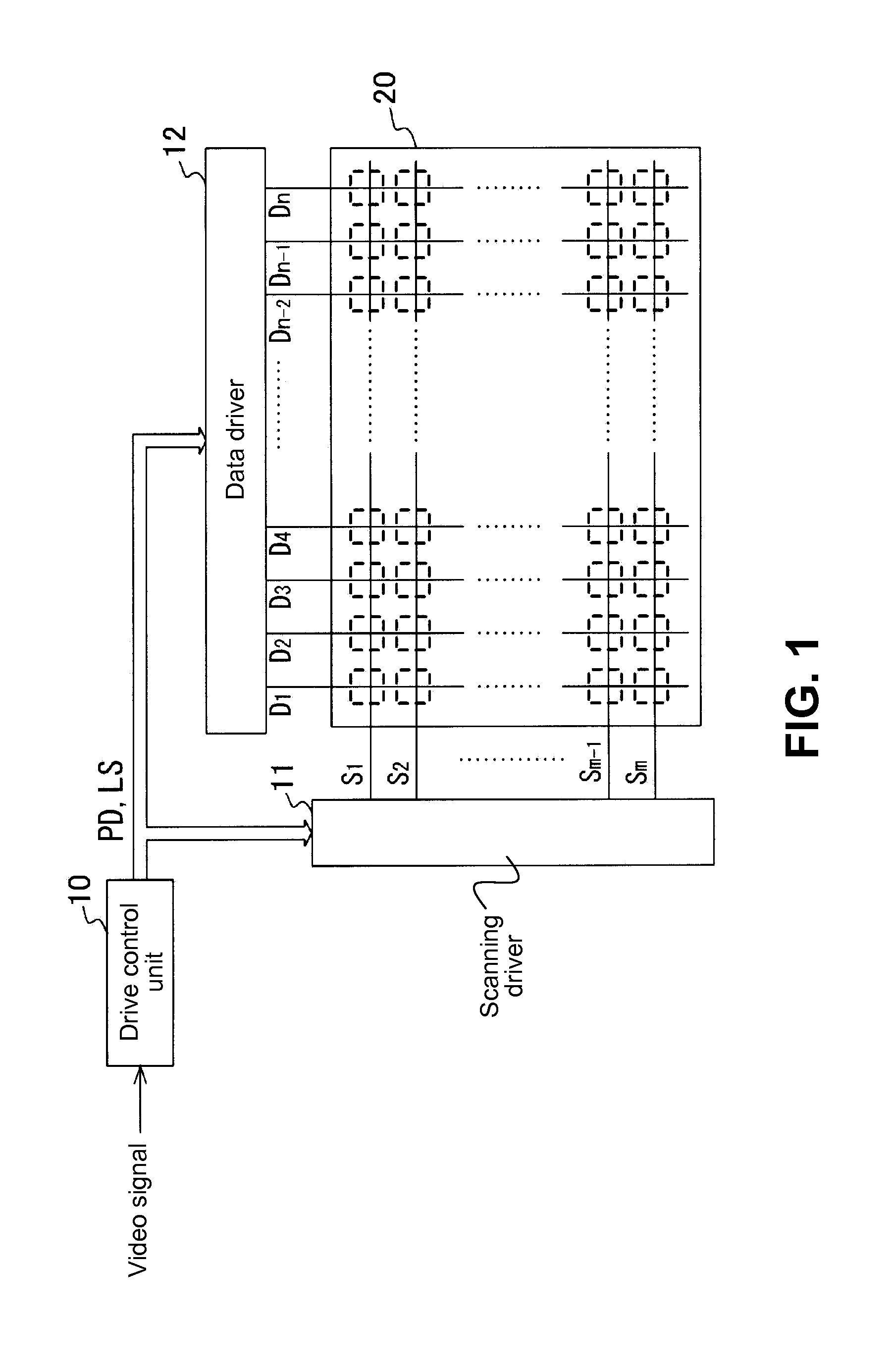 Drive device having amplifier unit for applying gradation reference voltage