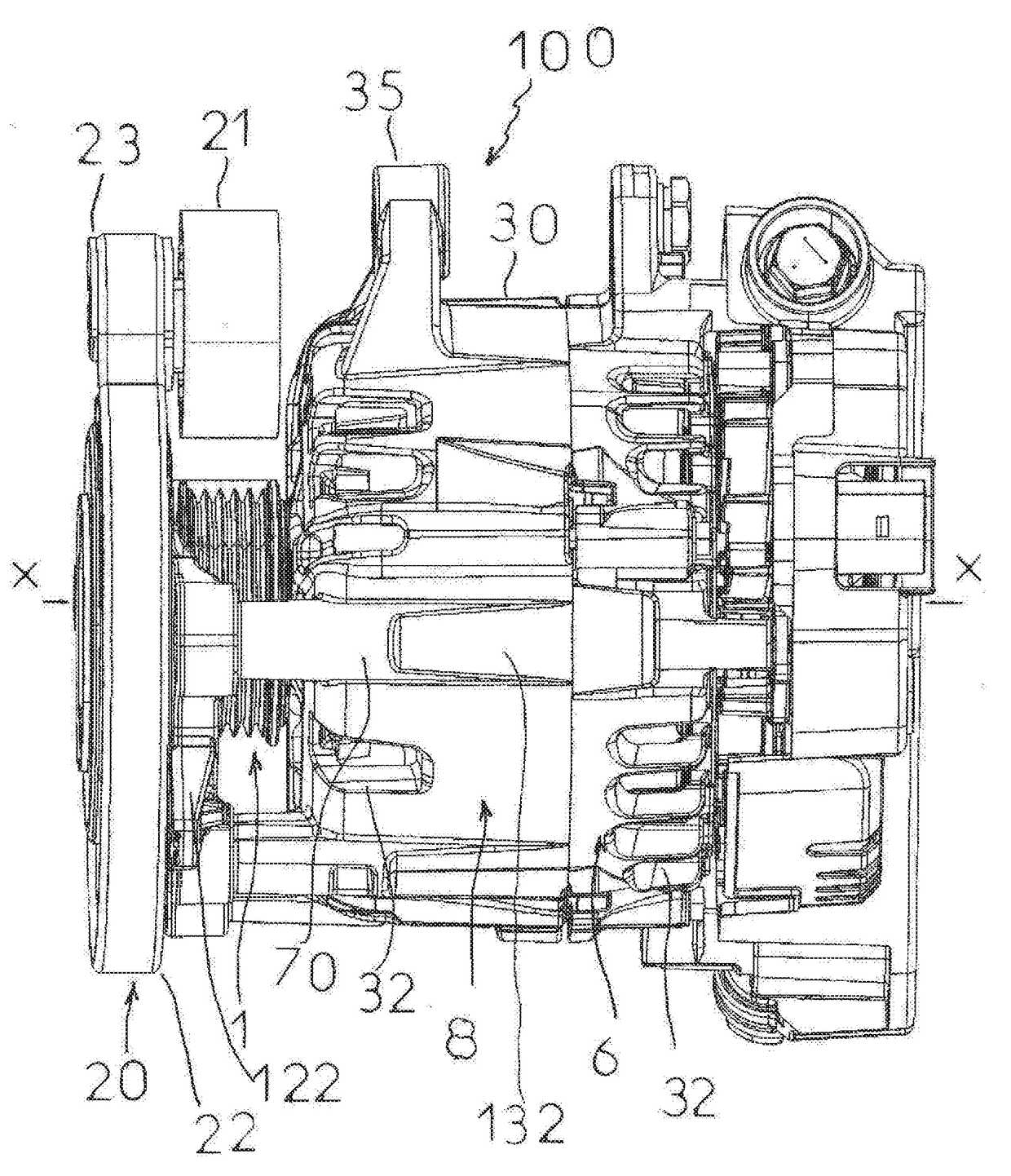 Front flange of a rotary electrical machine, and rotary electrical machine comprising a flange of this type