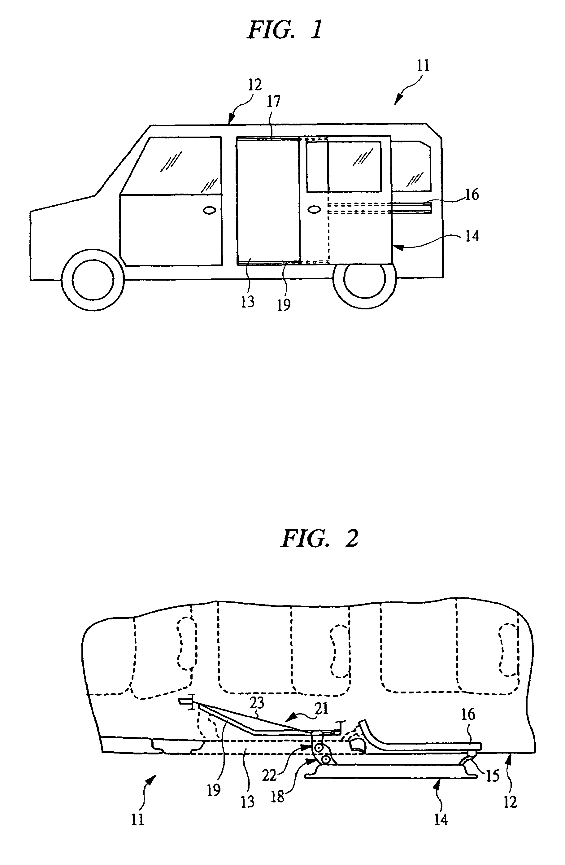 Sliding door opening and closing device