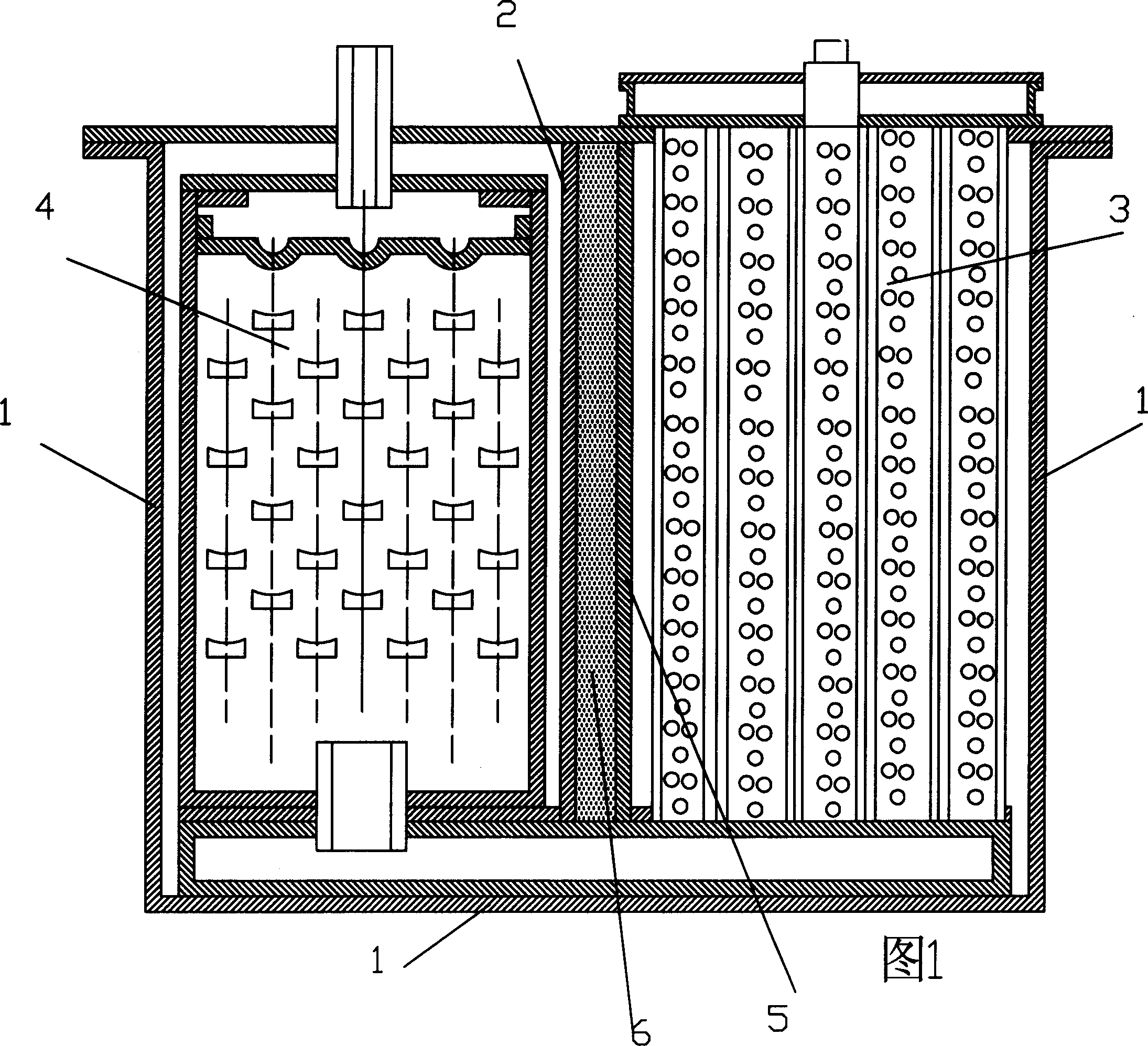 Vaporizing cracking device for alcohol fuel using waste heat of automobile silencer