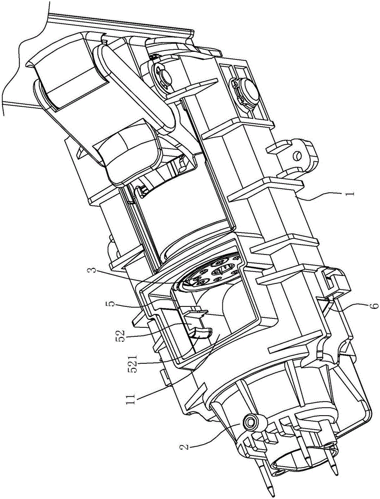 Bag feeding and removing mechanism for beverage extraction device