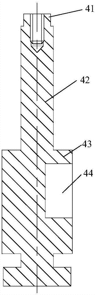 Elastic expansion sleeve suitable for engine crankshaft damping pulley dynamic balance fixture