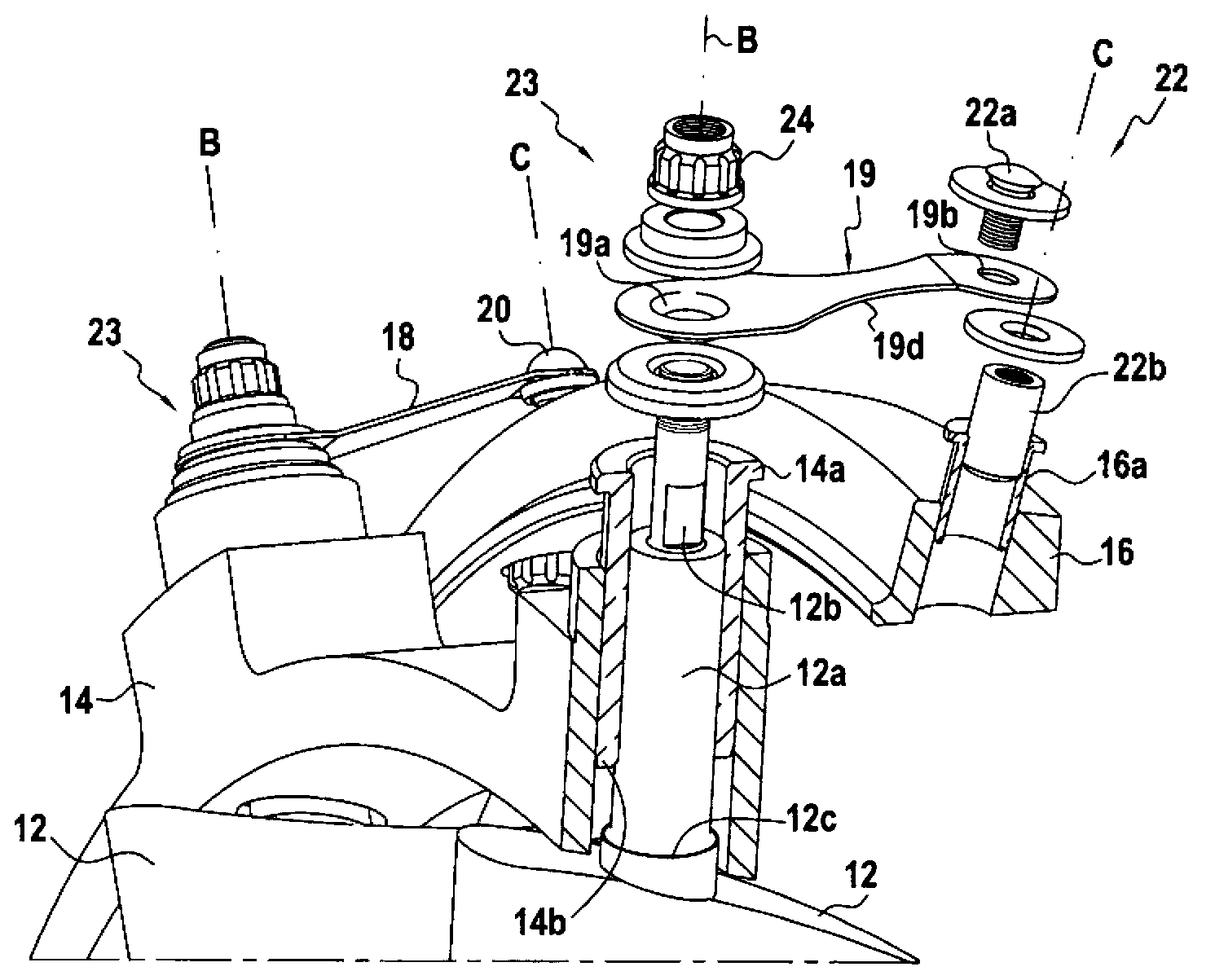Device for controlling pivoting blades of a turbine engine
