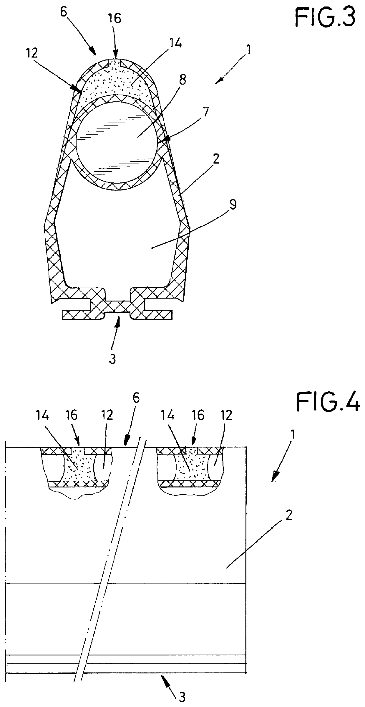 Closing-edge safety device with prechamber