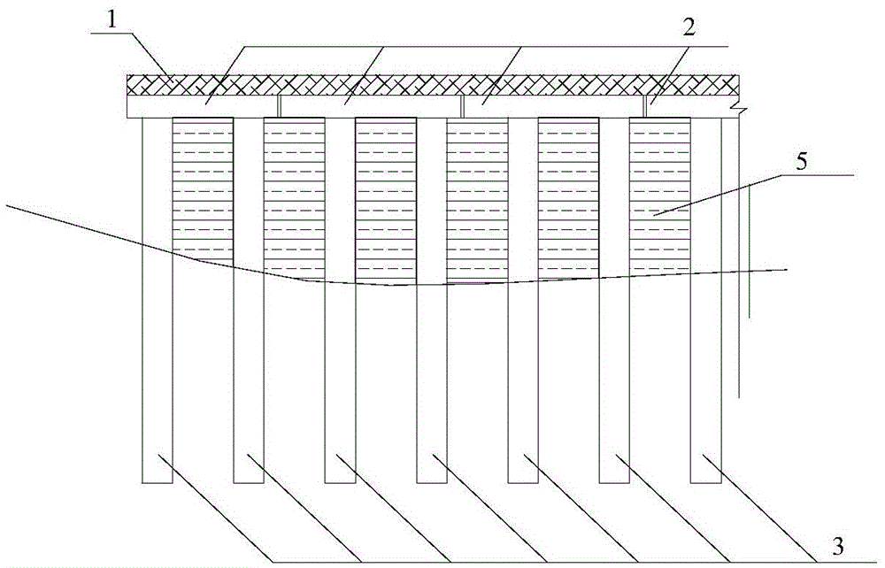 A lateral pile-sheet structure suitable for rock steep slope embankment