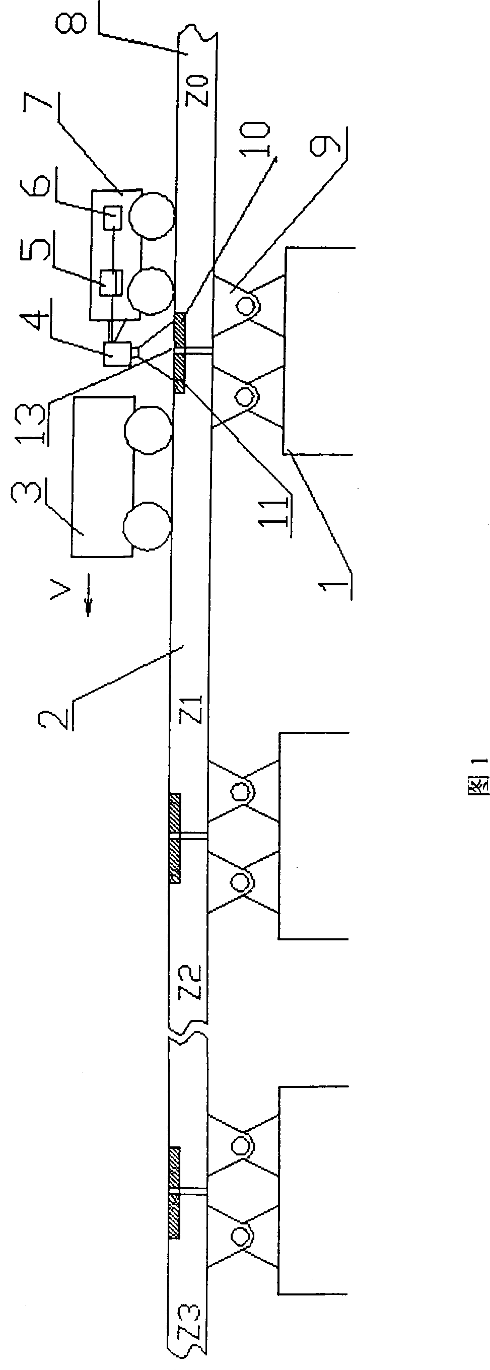 Method for automatic measurement of shaking amplitude of straddle-seat type single traffic rail beam
