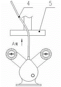 Lubricating oil recovering and cooling device of vehicle-mounted air compressor