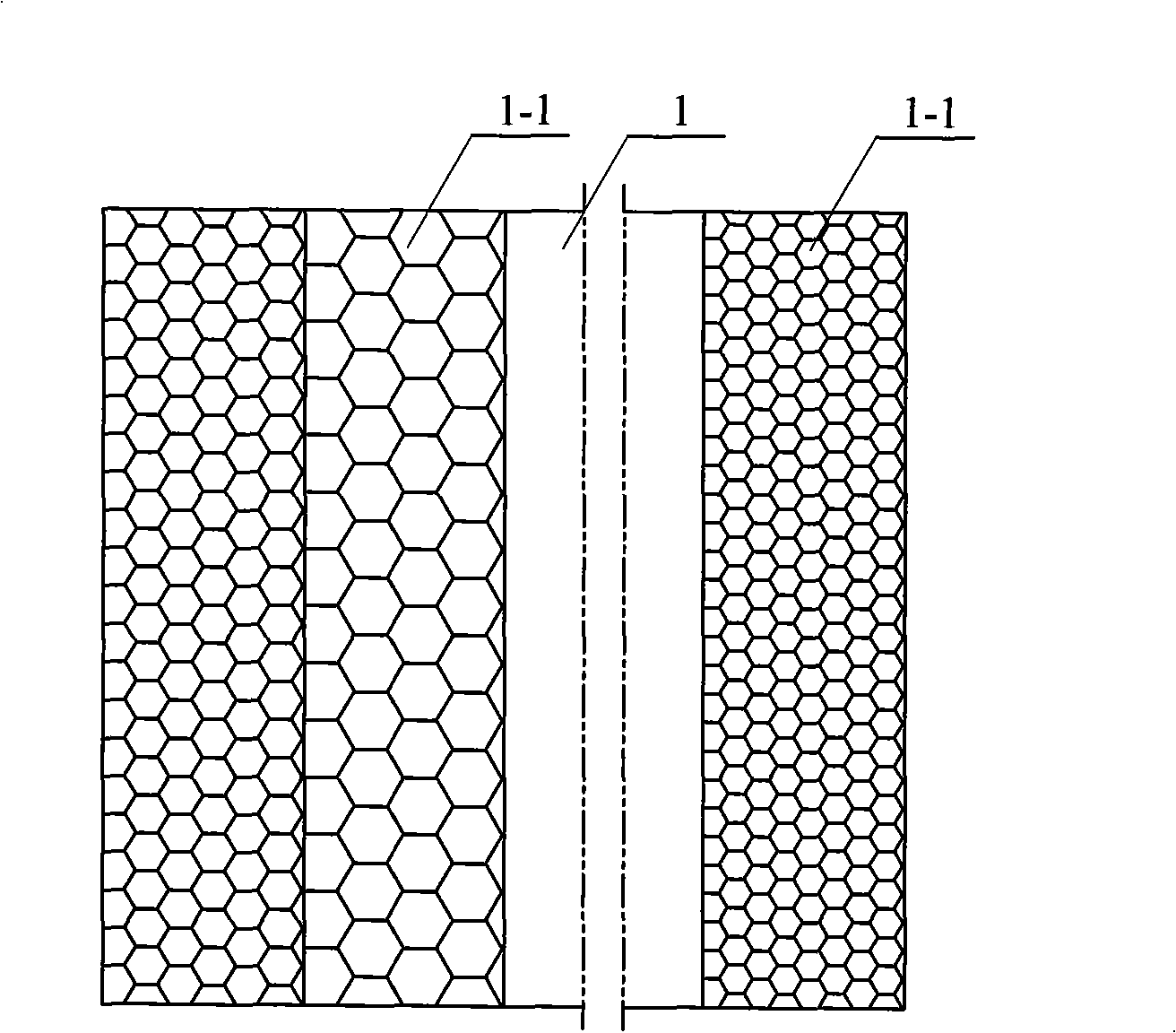 Parallel type honeycomb material power absorber