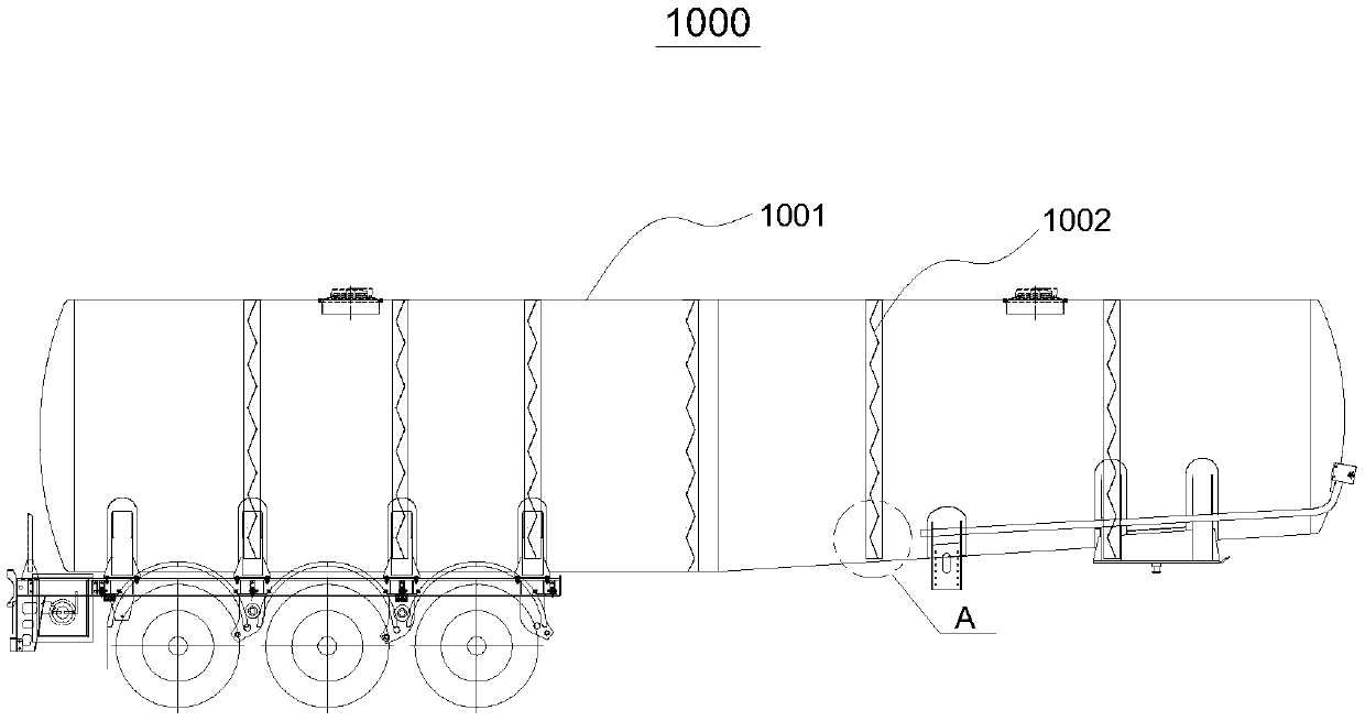 Liquid tank truck and anti-wave plate assembly thereof