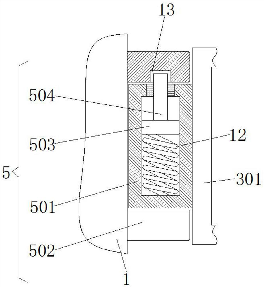 Arc-shaped plate reciprocating pushing type optical module heat dissipation device