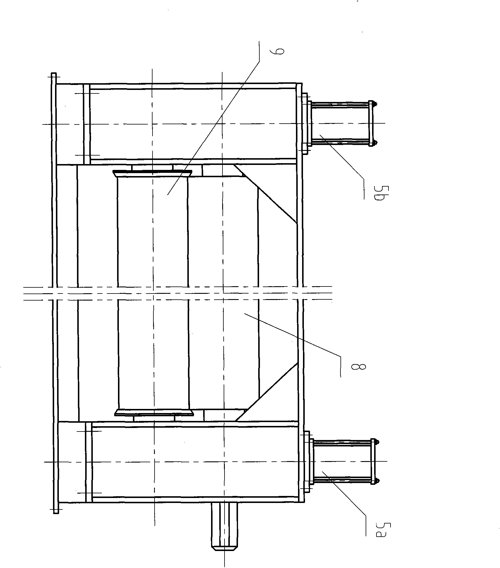Pinch roll type forced centering device