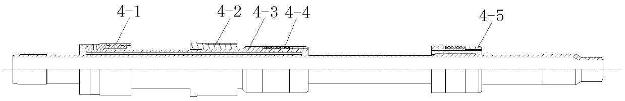 A device and method for layered water injection and sand prevention and backwashing in one trip string