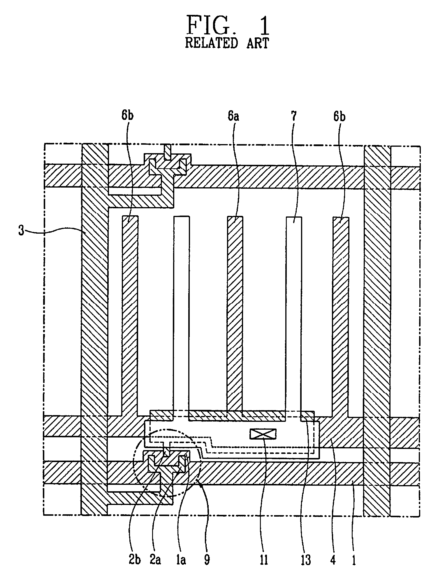 Liquid crystal display device with high aperture ratio having a metal layer and a storage electrode entirely overlapped with a common electrode