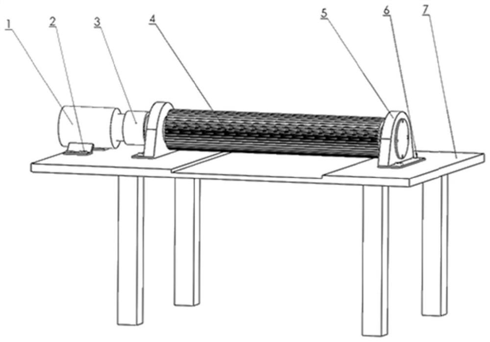 Equipment for spirally splitting bamboo strips and bamboo fiber obtaining method of equipment