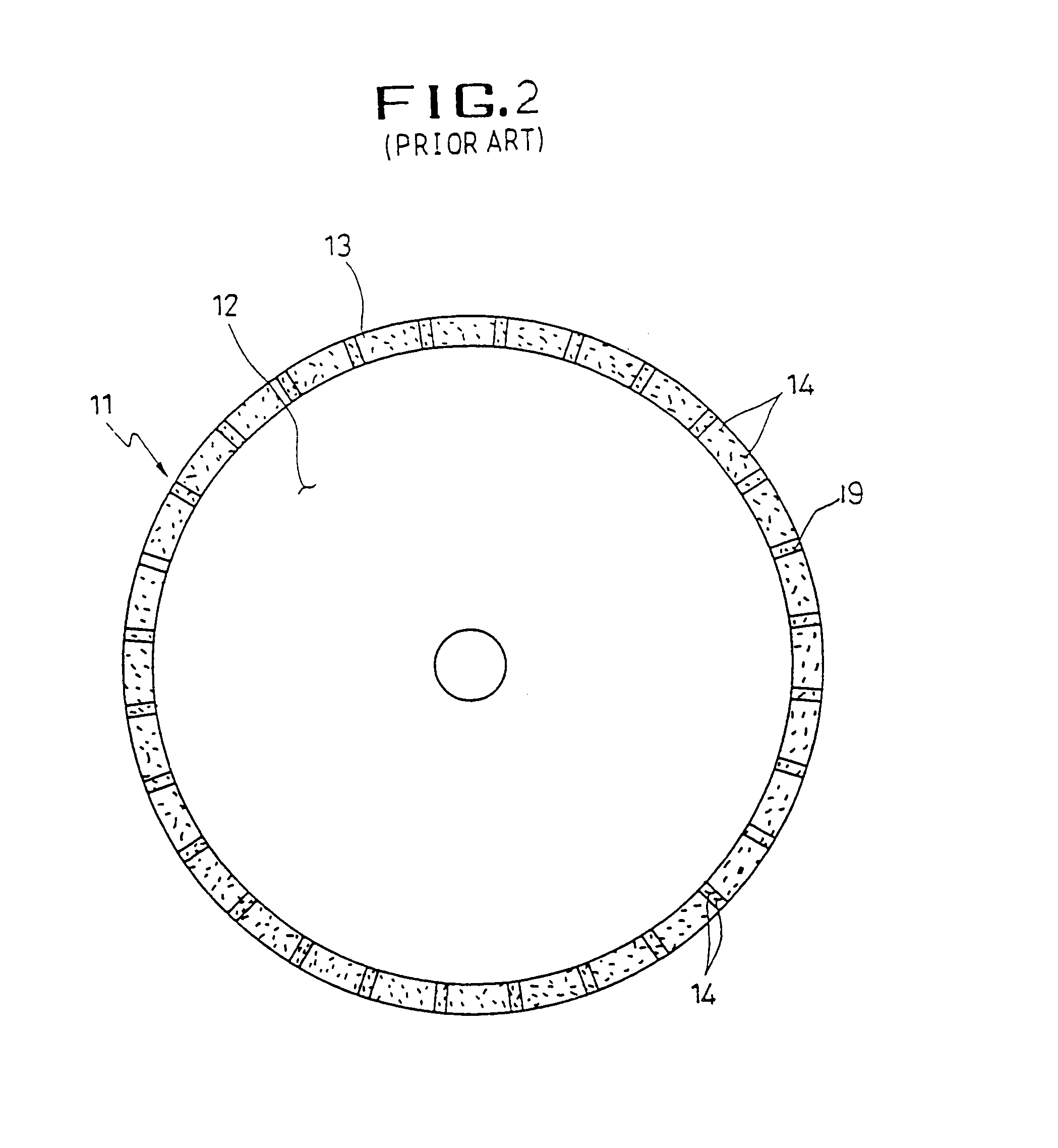 Diamond blade having rim type cutting tip for use in grinding or cutting apparatus
