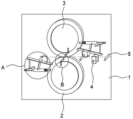 Steel coil flying shear transverse cutting device with positioning structure