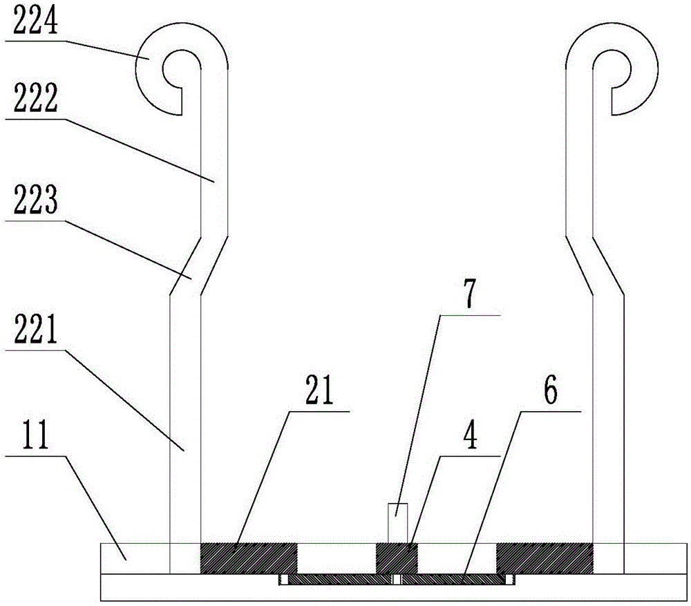 Lifting type sock putting-on device