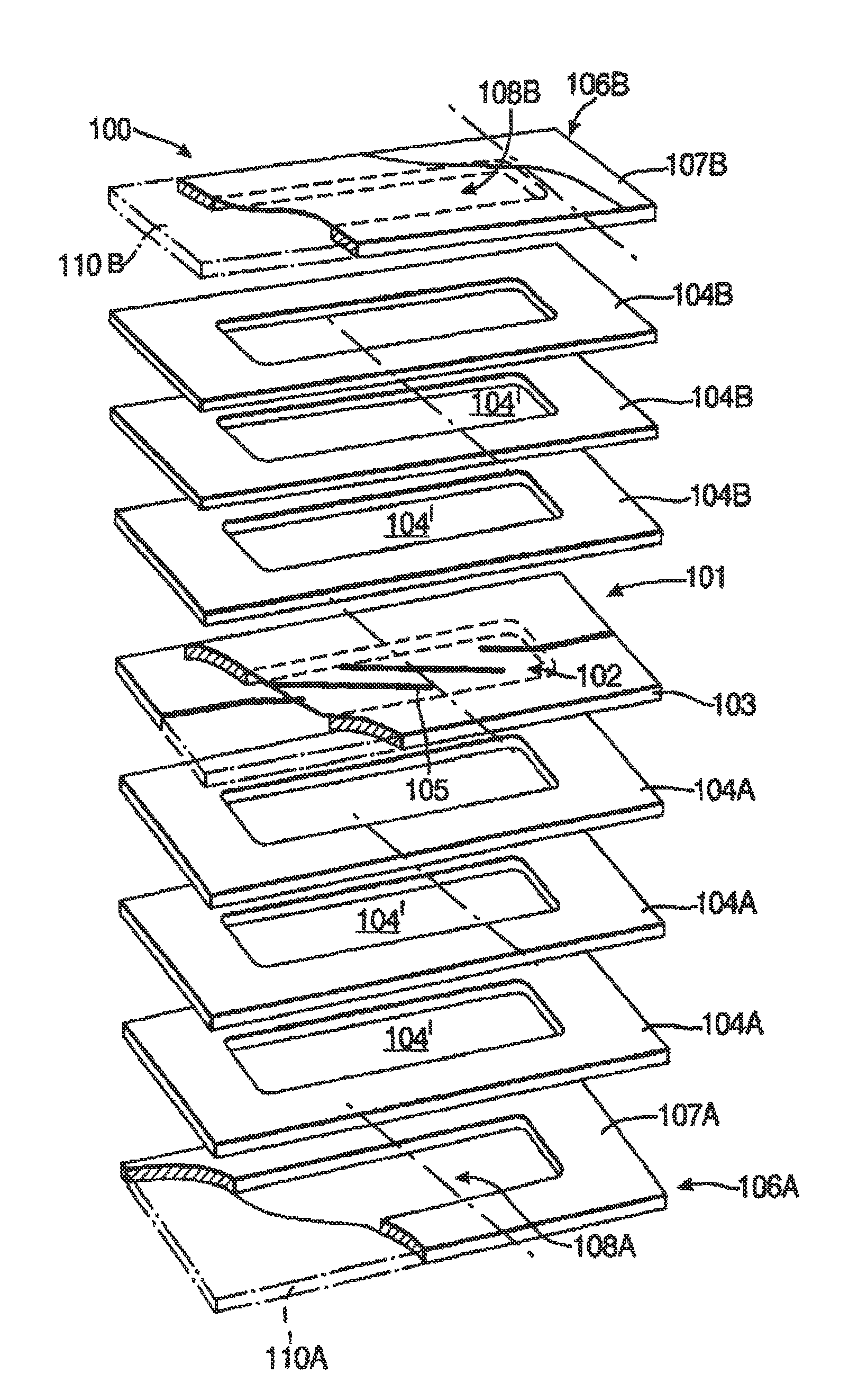 Microwave circuit assembly comprising a microwave component suspended in a gas or vacuum region