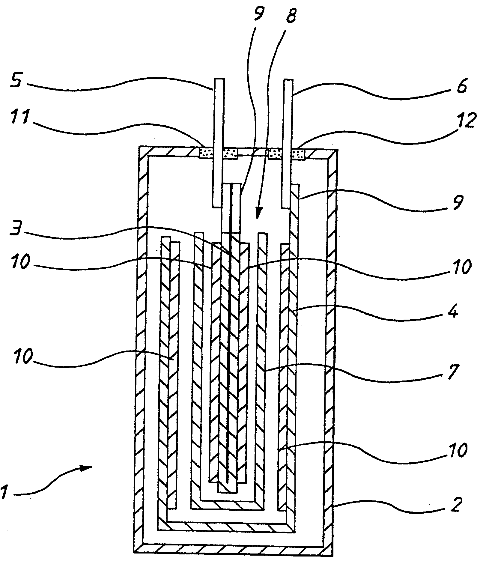 Charge storage device