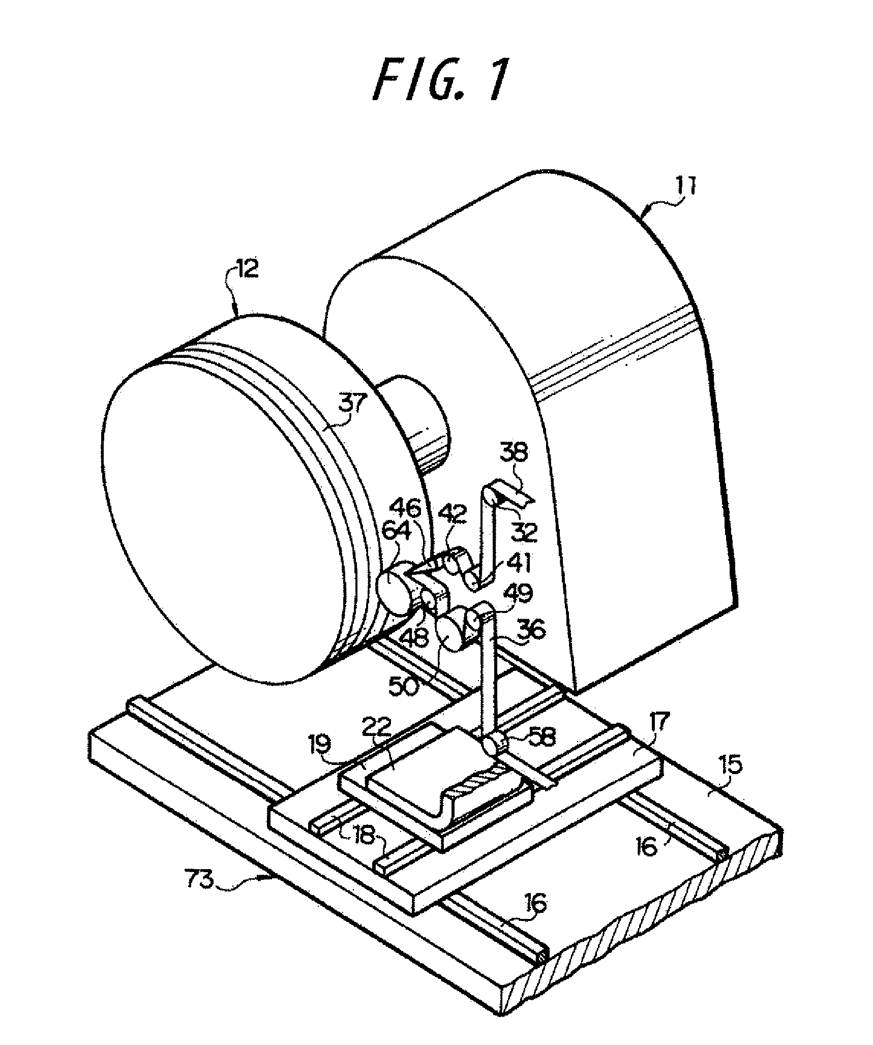 Method and apparatus for producing green tires