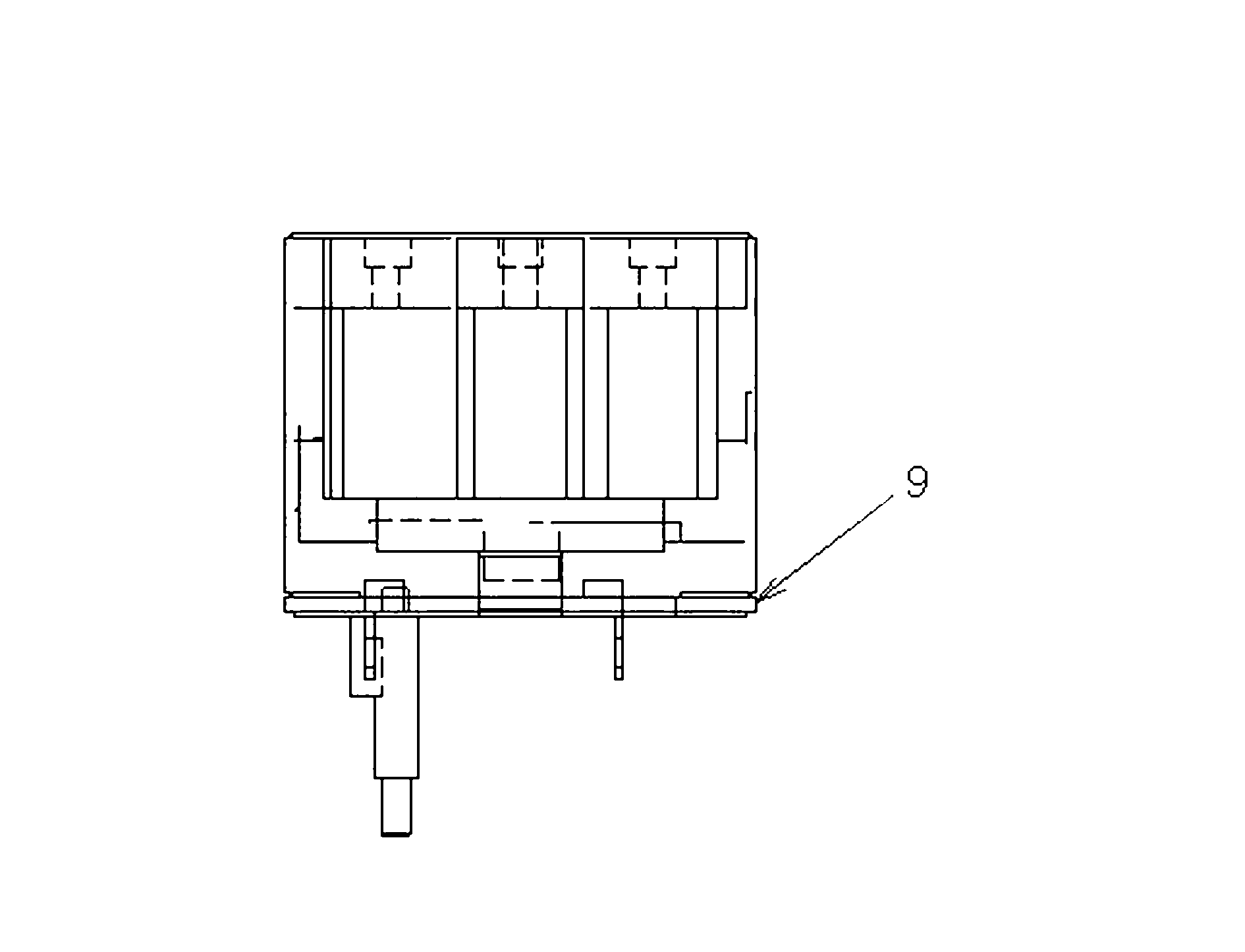 Grounding interlocking mechanism for low voltage plastic casing switch