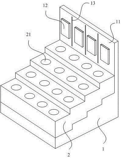 Stepped automatic recognition test tube stand and test tube recognizing and alarming method
