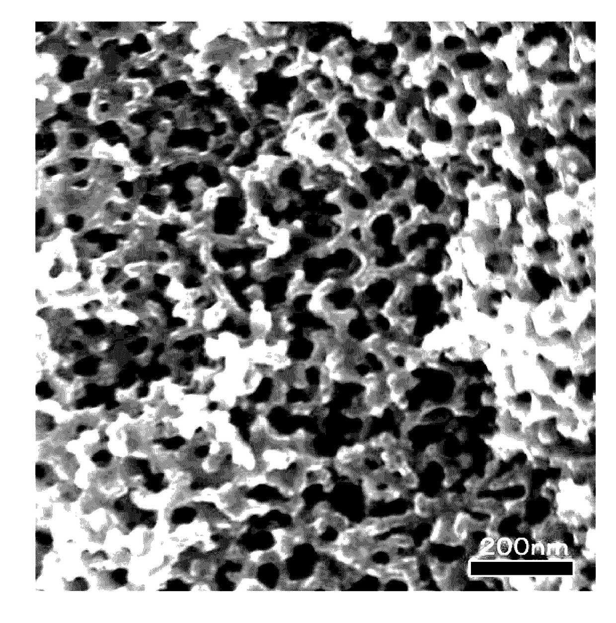 Porous carbon material