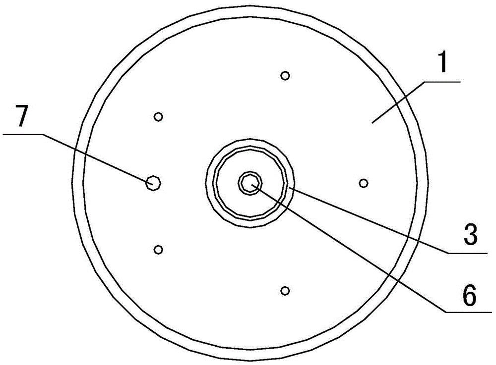 A loop hatching tank capable of automatically cleaning the water filter screen cover