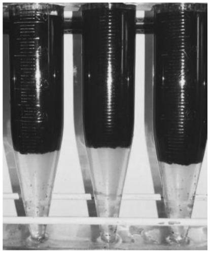 Preparation of demulsifier for rapidly dehydrating crude oil of offshore platform