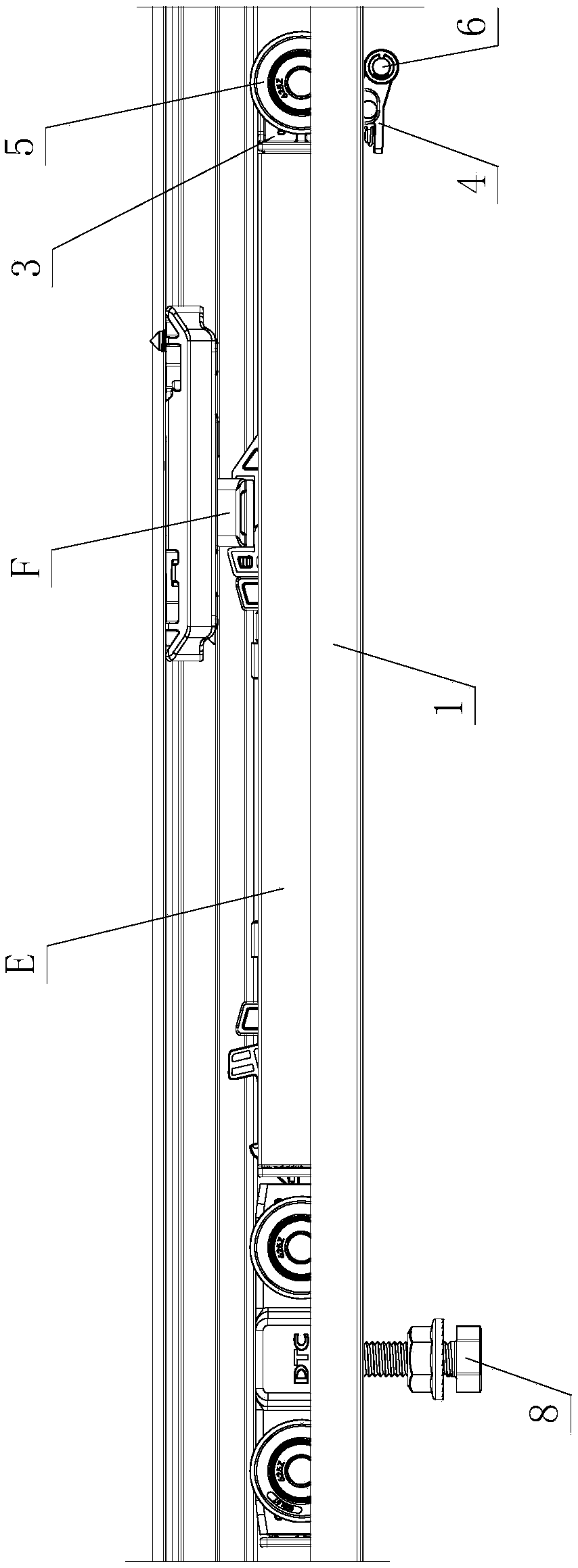 Opening-closing assisting structure of sliding door