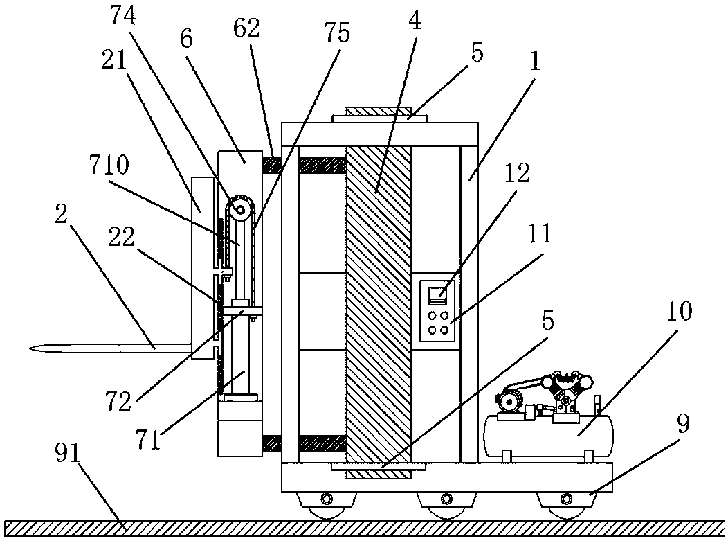 Turning conveying device