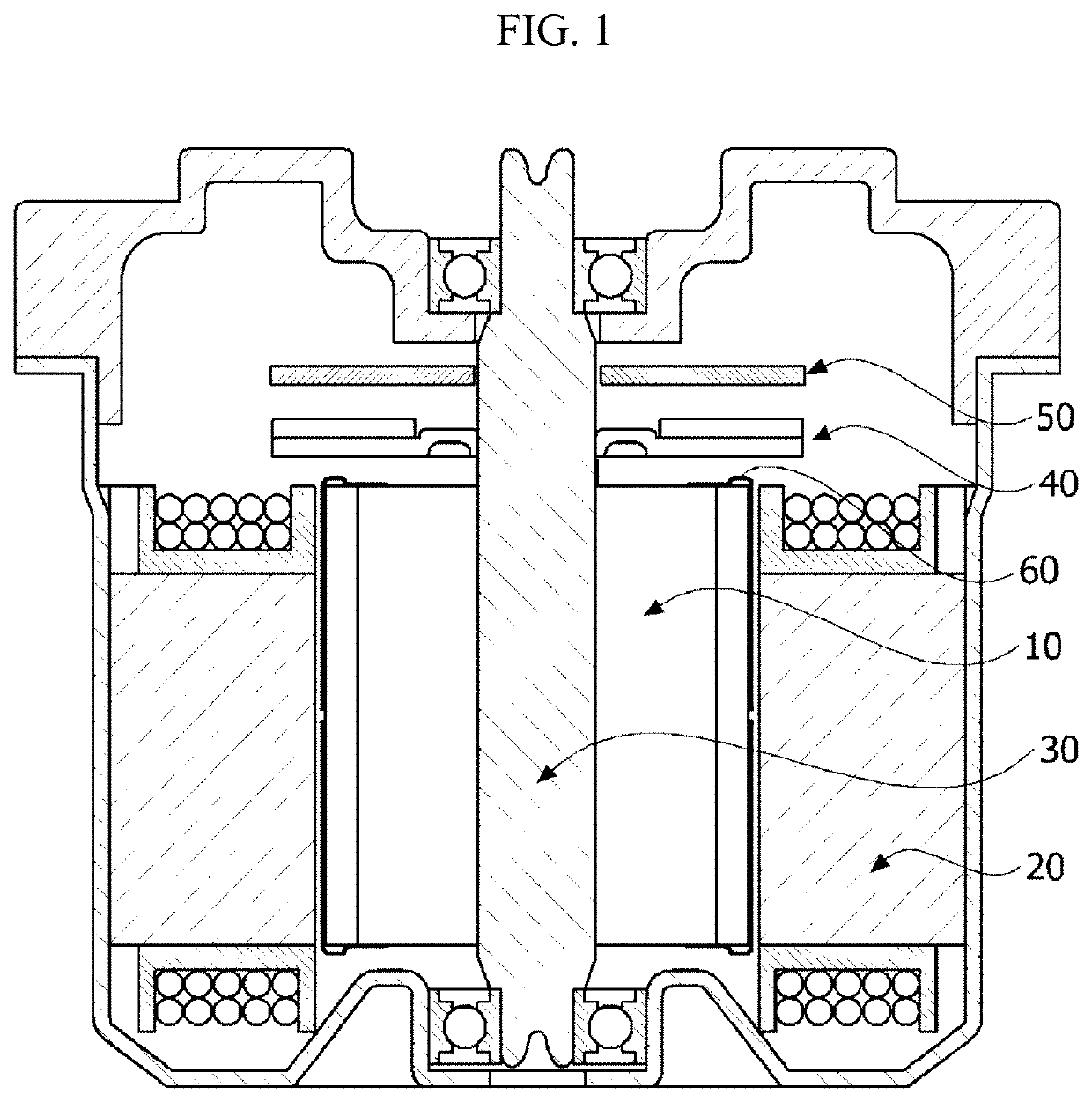 Rotor and motor comprising same