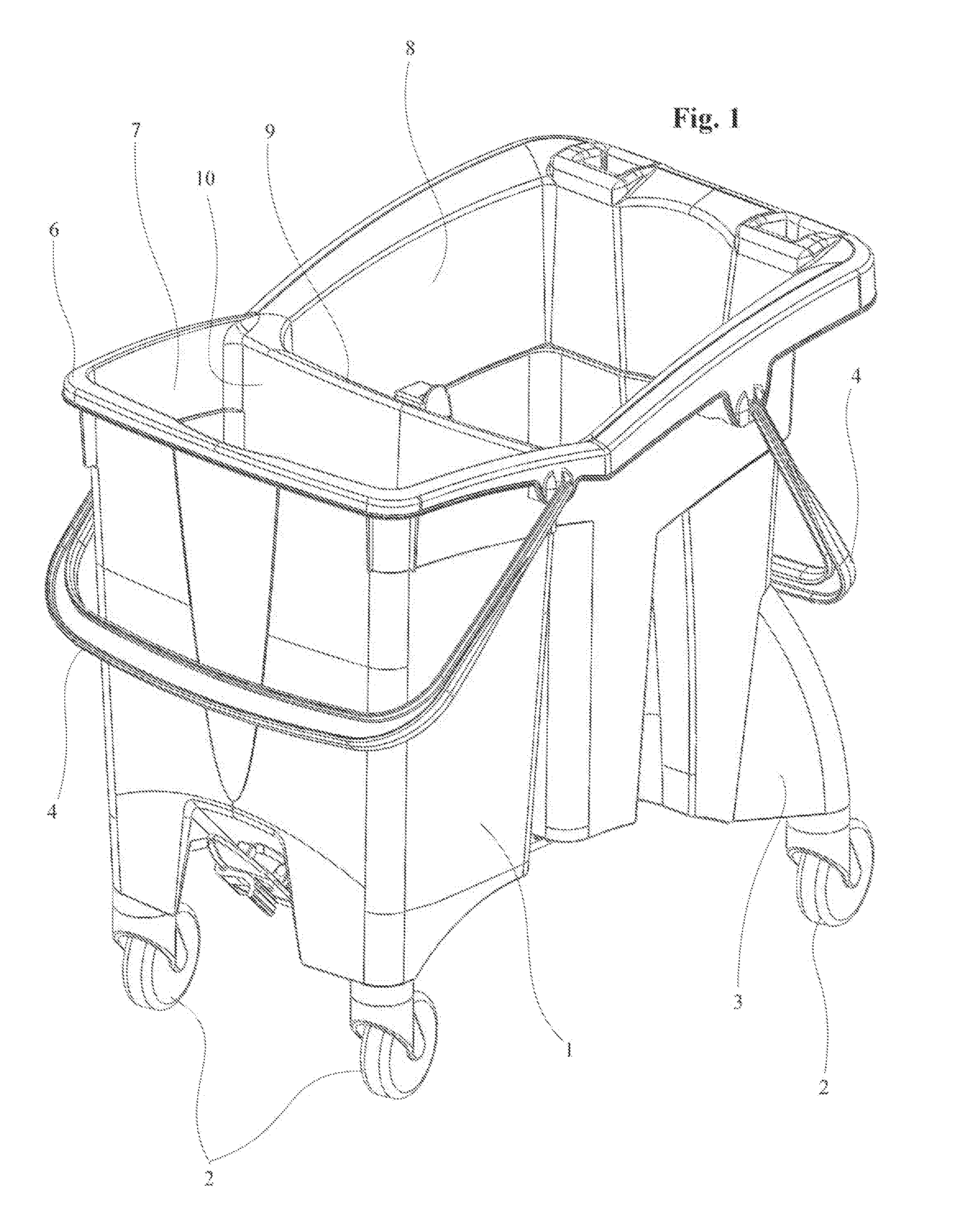 Stackable cleaning bucket